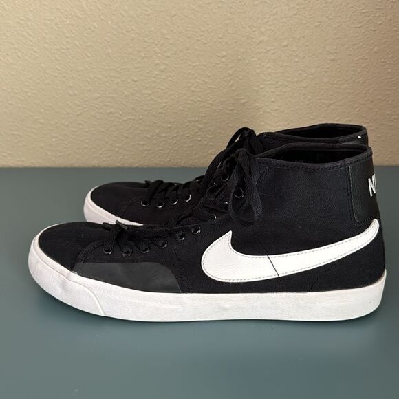 NIKE SB Blazer Court Mid Black & White Men\'s 10 main image 11
